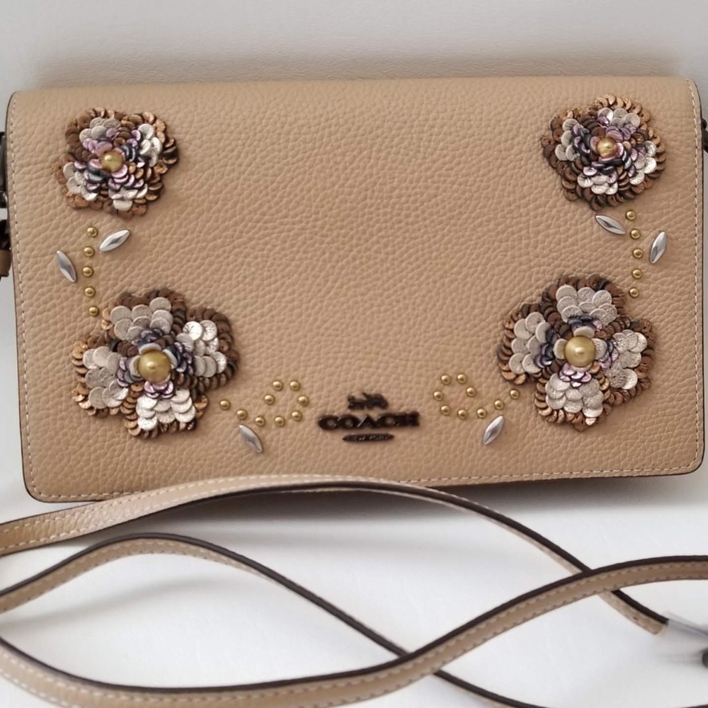 NEW Coach 3D Floral Embellished Appliqué clutch - Picture 7 of 8